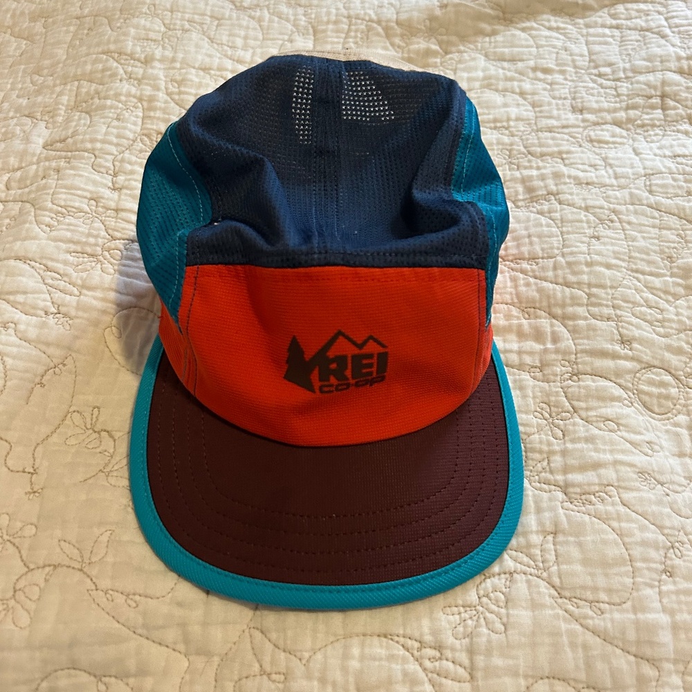 REI x Ciele run cap